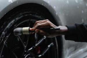 starting an auto detailing business with minimal supplies