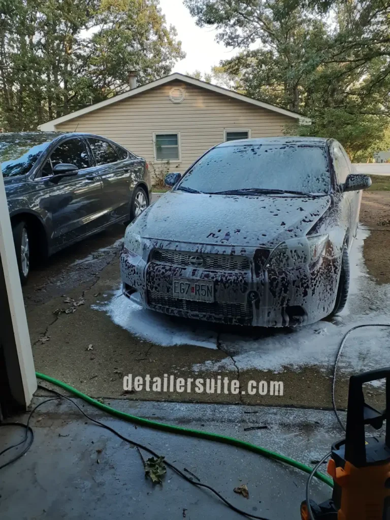 Washing my car with Mr. Pink in a foam cannon